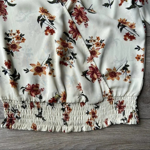 Socialite Chiffon Floral Print Faux Wrap Blouse - Picture 6 of 13